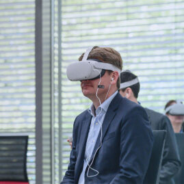 202305908-Centers-LP-VentureEcosystems-BlueFilter-1500×800-2 - IMD Business School