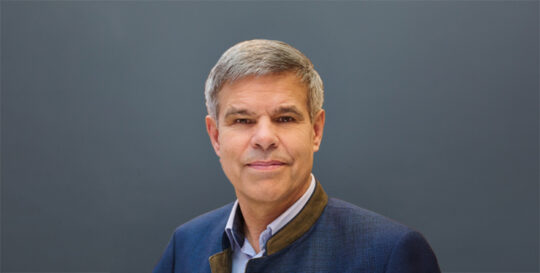 20250908-IAA-Board-Edward-SmalCard-740x374-3 - IMD Business School